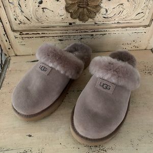 Ugg slippers size 8